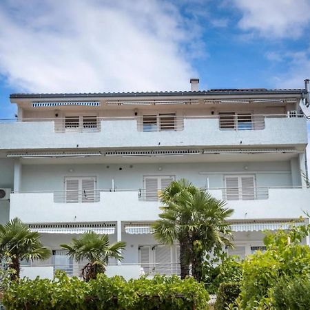 Guesthouse Villa Juric Crikvenica Exterior foto