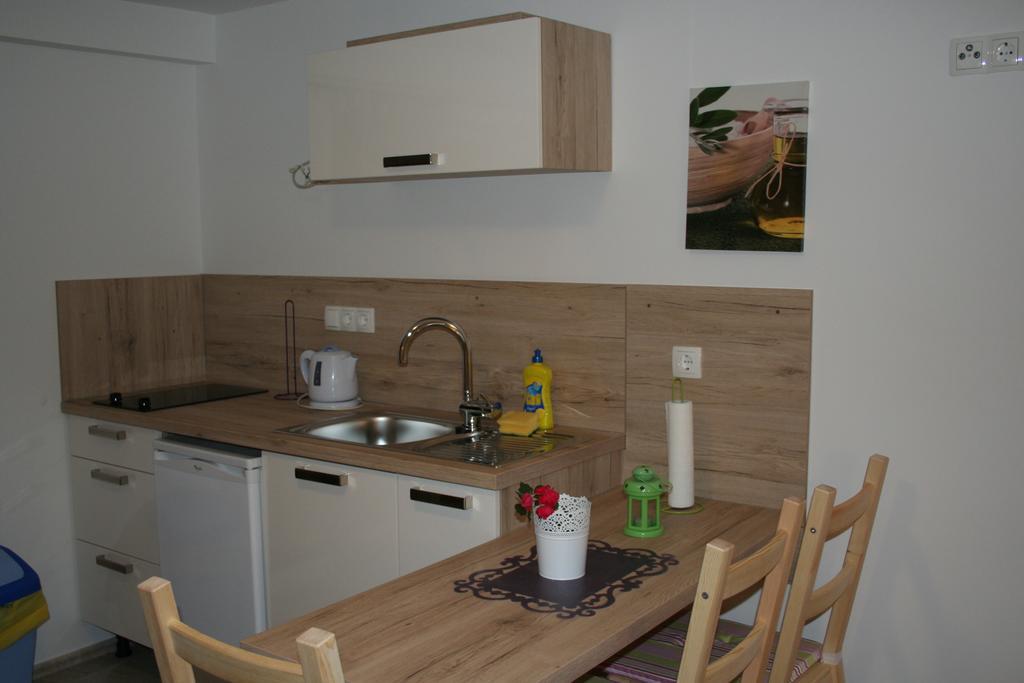 Guesthouse Villa Juric Crikvenica Exterior foto